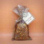 zuppa di legumi e cereali secchi in juta